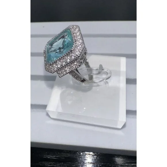 Aquamarine Cubic Zirconia White Crystal Ring Size 7 - Picture 14 of 16